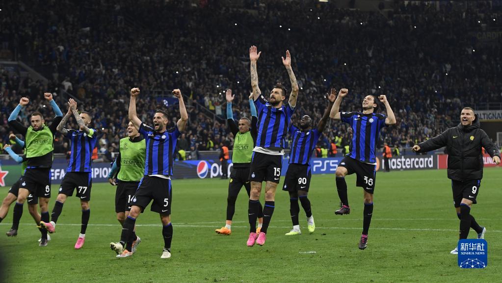 马德兴：中国足球管理组织没上道，没有协调好内卷和外战矛盾（马德兴：中国足球管理层未到位，内卷与外战矛盾未能妥善平衡）