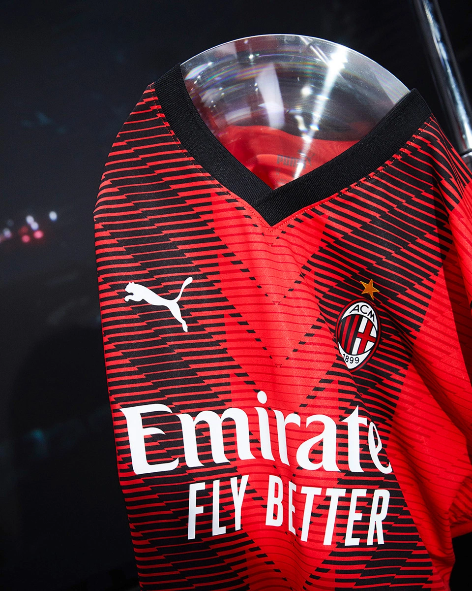 尹鸿博：明天是我生涯最后一场中超，因伤不得不做出退役选择（尹鸿博宣布因伤退役：明日将出战生涯最后一场中超）