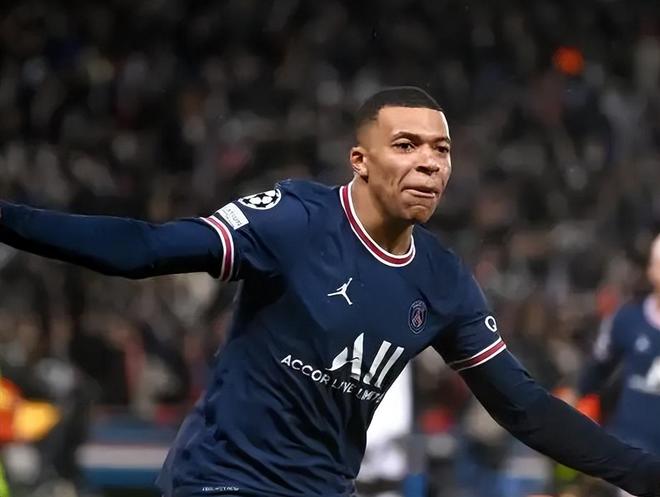 本赛季联盟共有11次35分+10助攻，东契奇一人独占4次（本季联盟诞生11次35分10助攻，东契奇一人贡献4次）