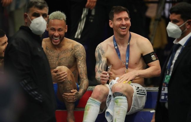 官方：2025赛季中国足球职业联赛颁奖会将于12月12日晚举行（官方宣布：2025赛季中国足球职业联赛颁奖典礼定于12月12日晚举行）