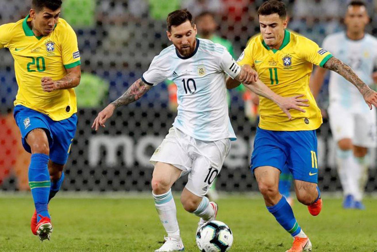 霍伊伦：我喜欢压迫和背对球门；进球美妙但功劳要和球队分享（霍伊伦：偏爱高位逼抢与背身拿球，进球虽美也要把功劳分给全队）