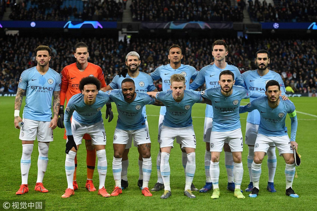 基米希被法比安鲁伊斯爆头，裁判未做表示，VAR未介入（法比安鲁伊斯击中基米希头部，裁判未示意，VAR未介入）