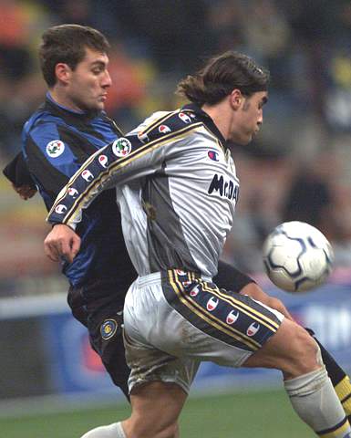 斯洛特回应萨拉赫言论，确认其缺席欧冠对阵米兰（斯洛特就萨拉赫言论作出回应，证实其缺席欧冠对米兰之战）